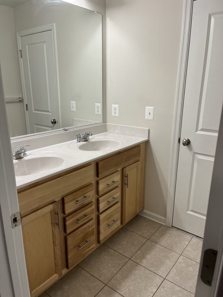 9898 Obin Lane - Photo 3 of 8