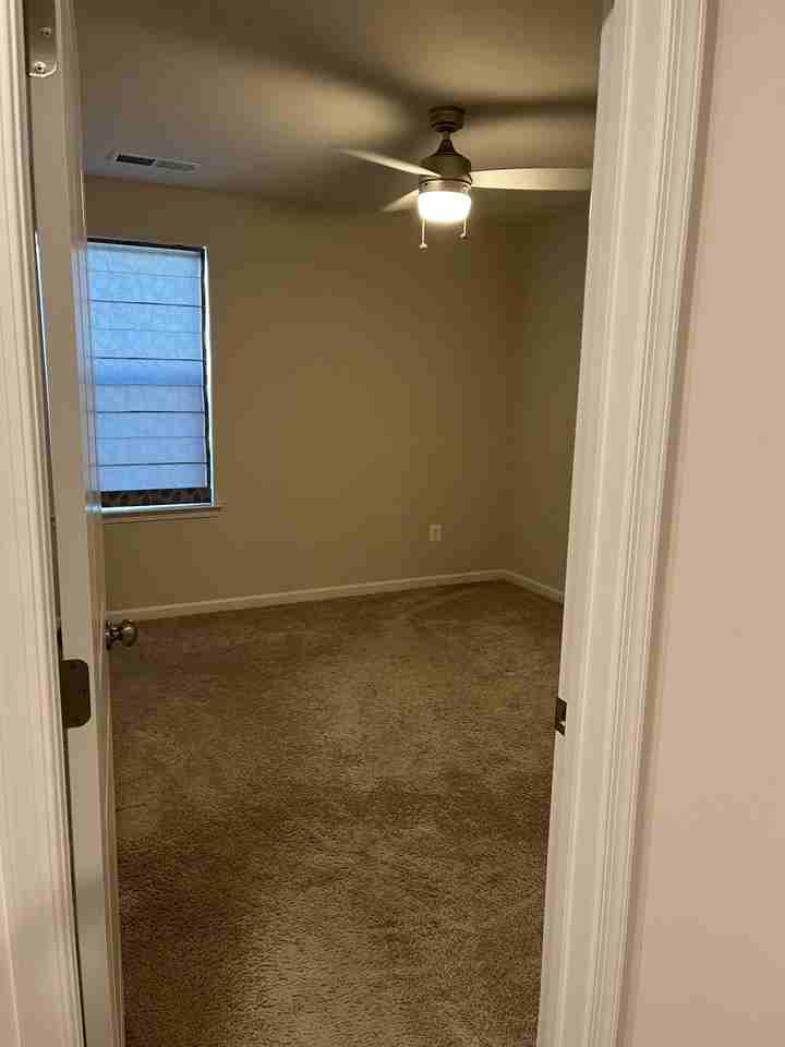 9898 Obin Lane - Photo 5 of 8