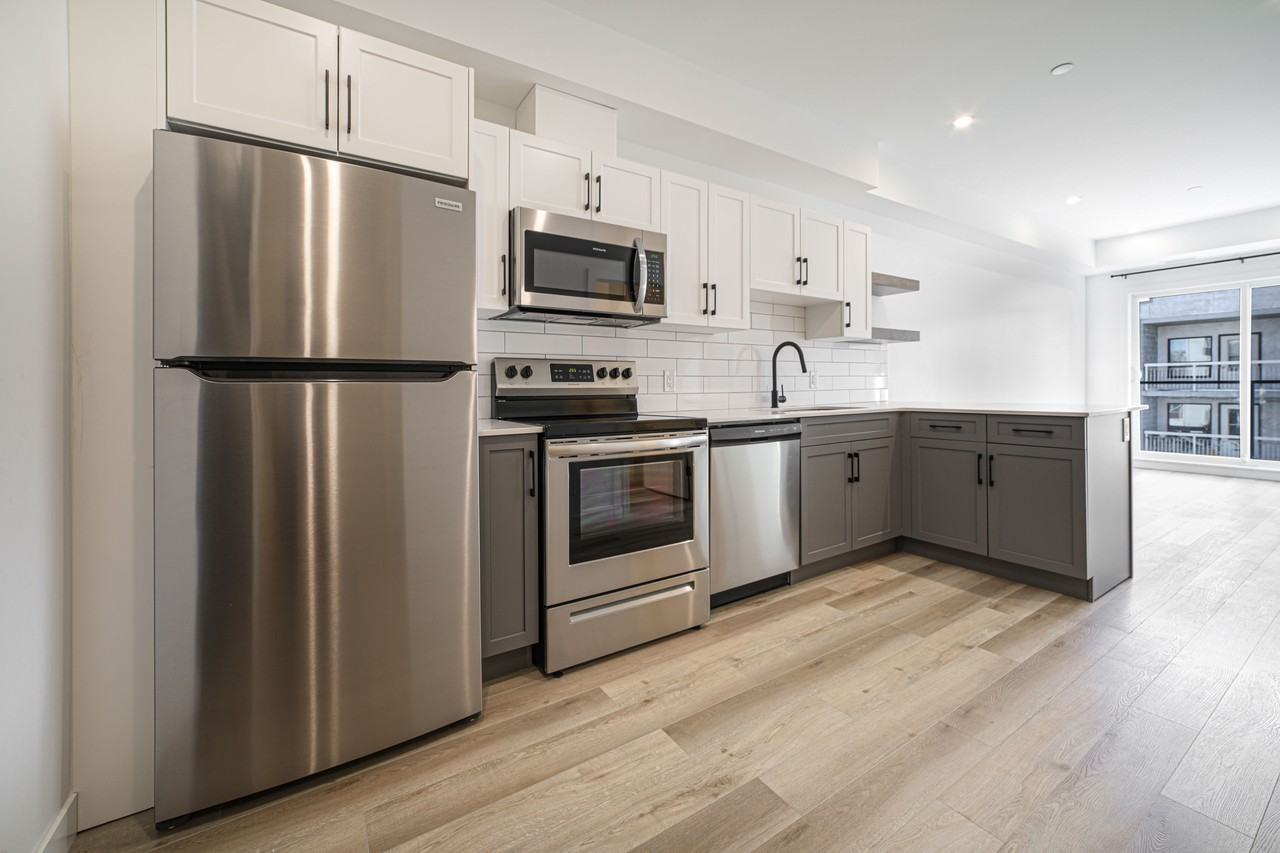 196 Colony Street - Photo 7 of 20