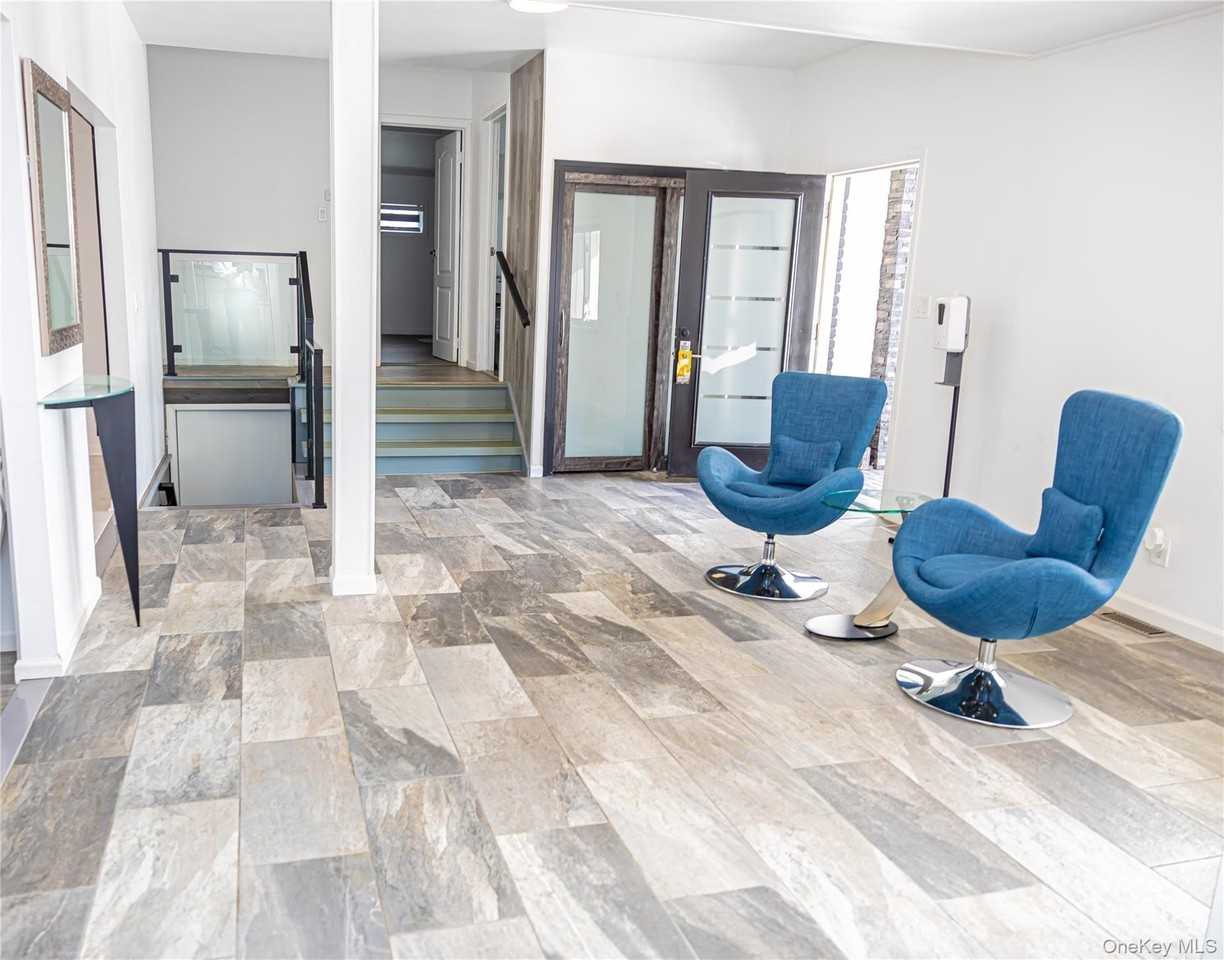 1 Summer Ln - Photo 2 of 12