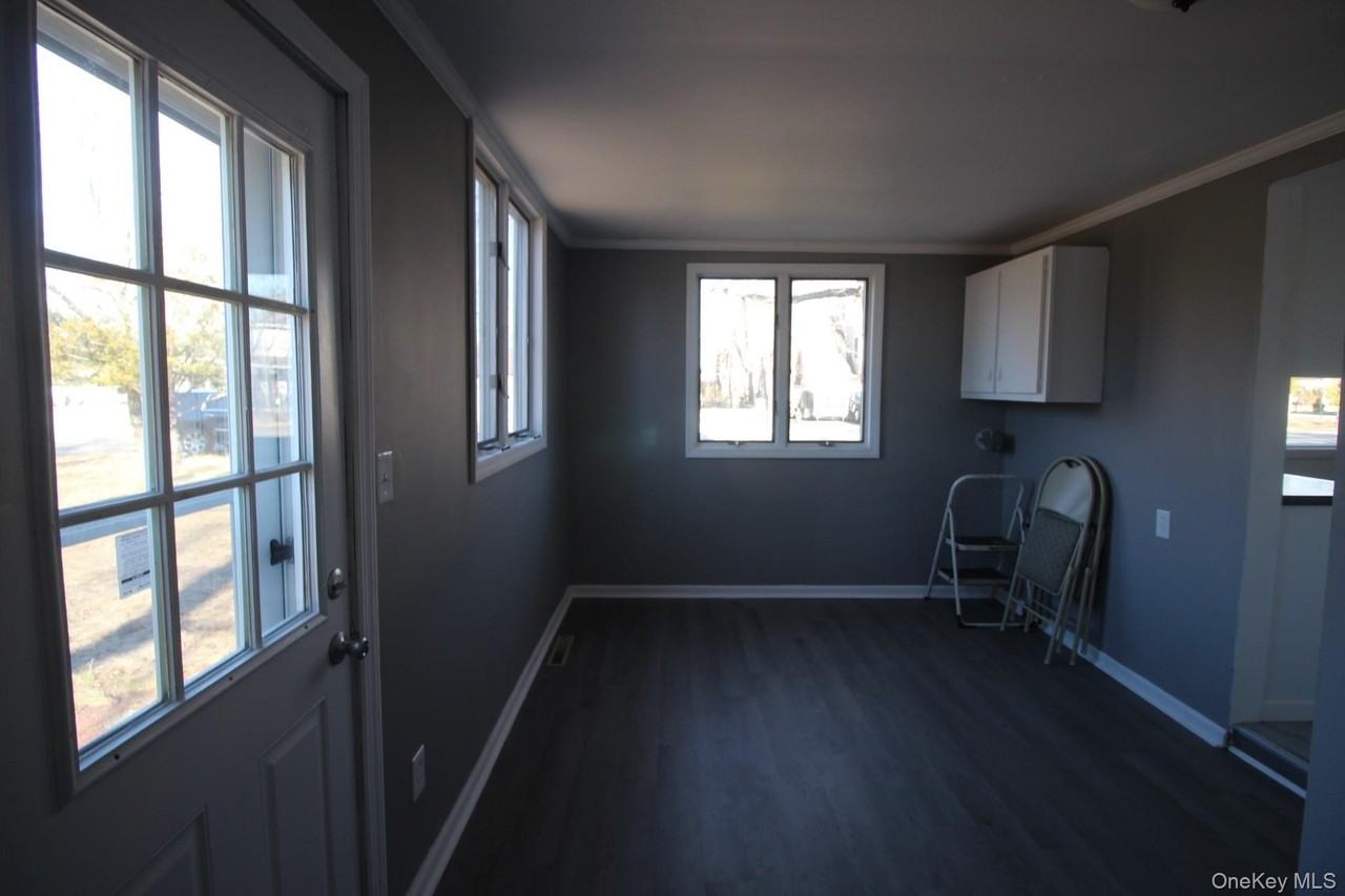 361 June Ave - Photo 4 of 9