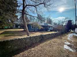 featured image of 34 Maple Ave