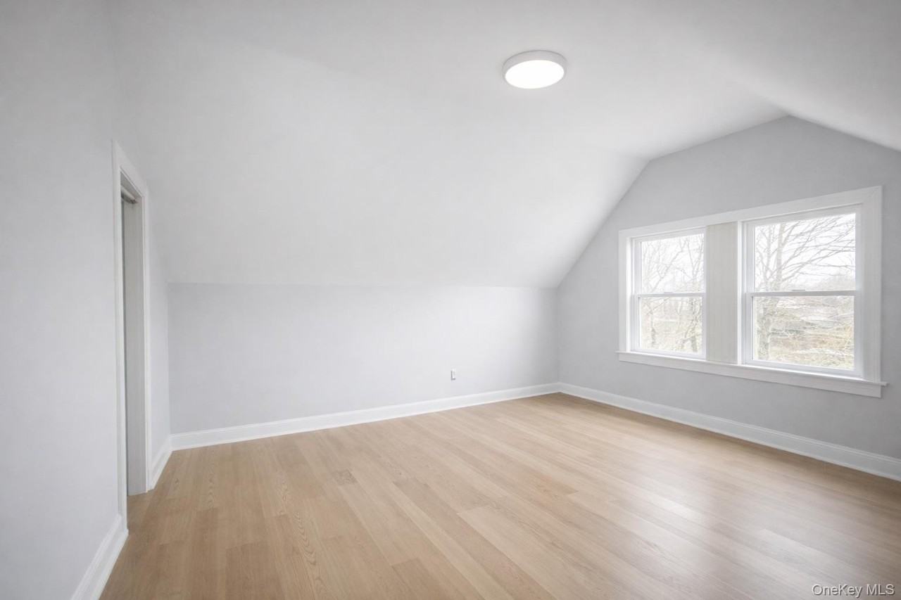 13826 Brookville Blvd Unit 2 #2 - Photo 5 of 6