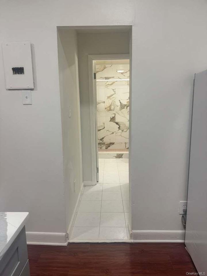 675 New Jersey Ave - Photo 5 of 9