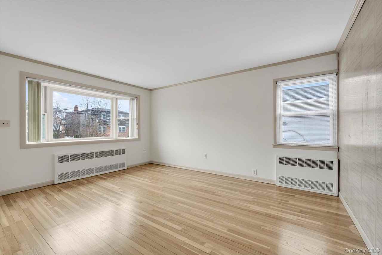 9 Graywood Rd - Photo 2 of 23