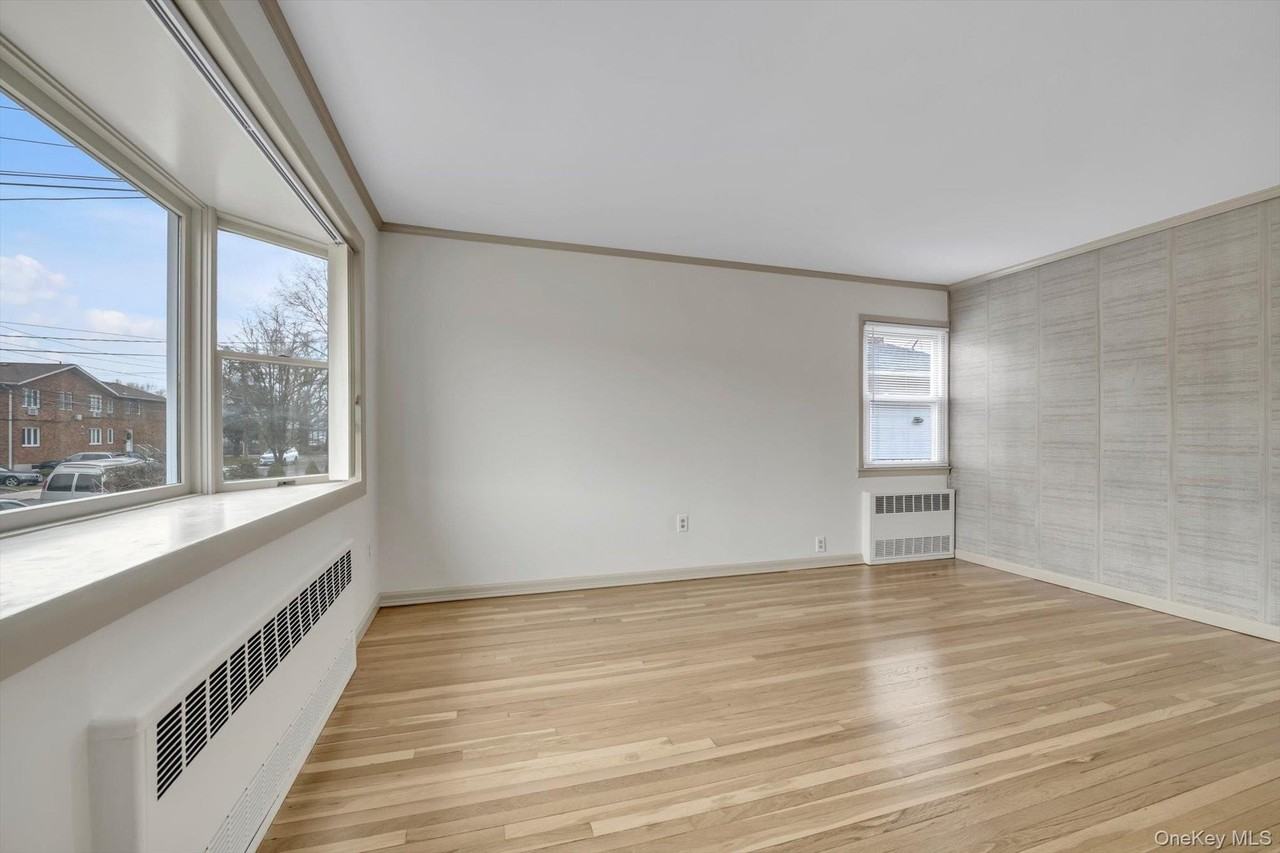 9 Graywood Rd - Photo 3 of 23