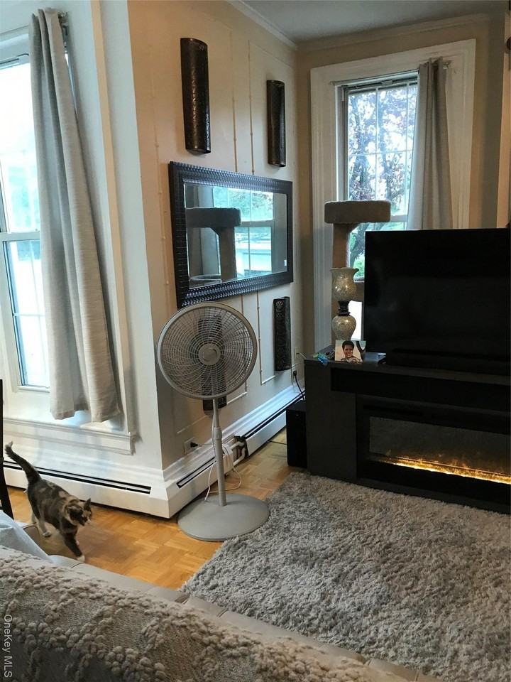 36 South St - Photo 4 of 9