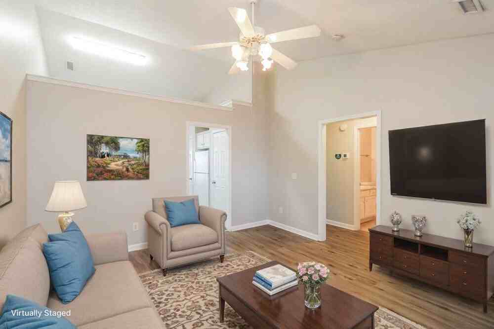 720 Dellwood Dr - Photo 4 of 19