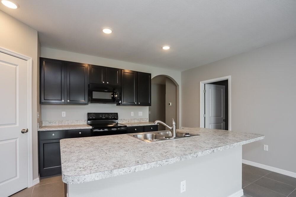 10005 Geese Trail Cir - Photo 5 of 16