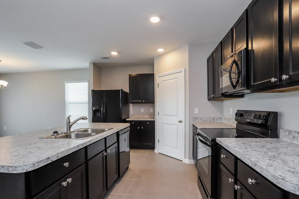 10005 Geese Trail Cir - Photo 6 of 16