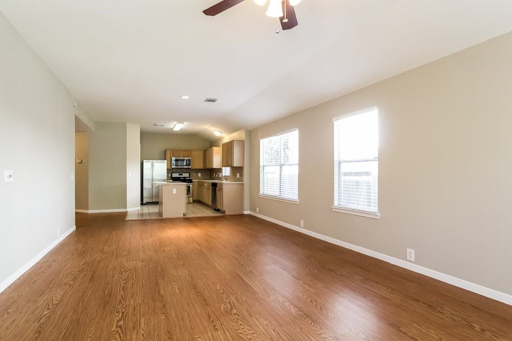 614 Cypresswood Trce - Photo 3 of 14