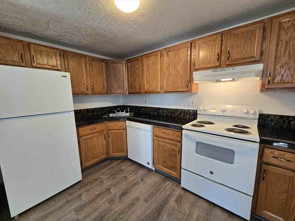 130 Beach St Apt 210 #210 - Photo 2 of 17