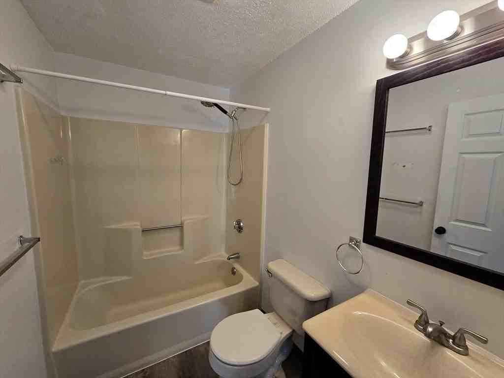 130 Beach St Apt 210 #210 - Photo 6 of 17