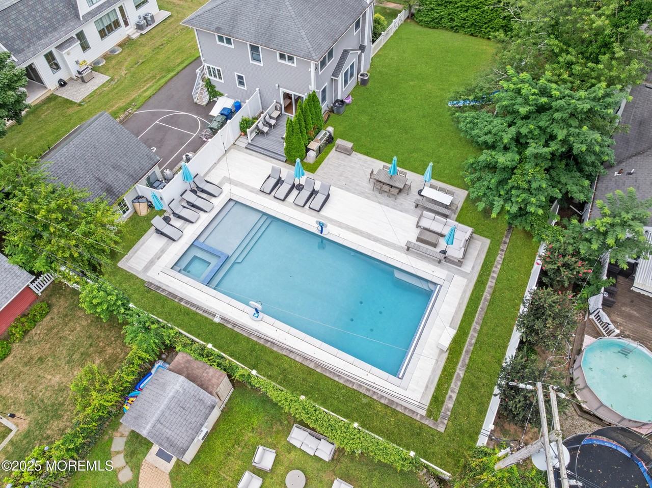 250 Alpern Ave - Photo 2 of 38