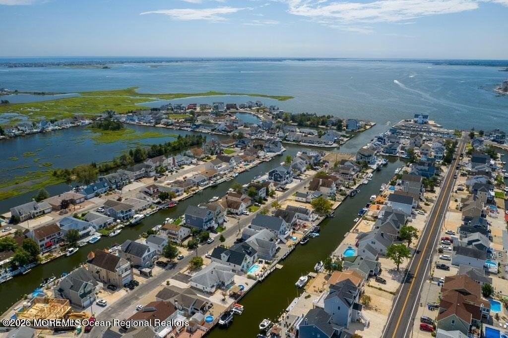 18 Halsey Dr - Photo 5 of 44