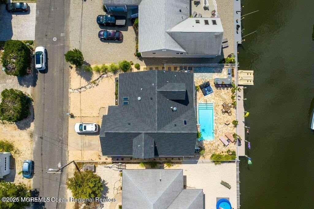 18 Halsey Dr - Photo 6 of 44