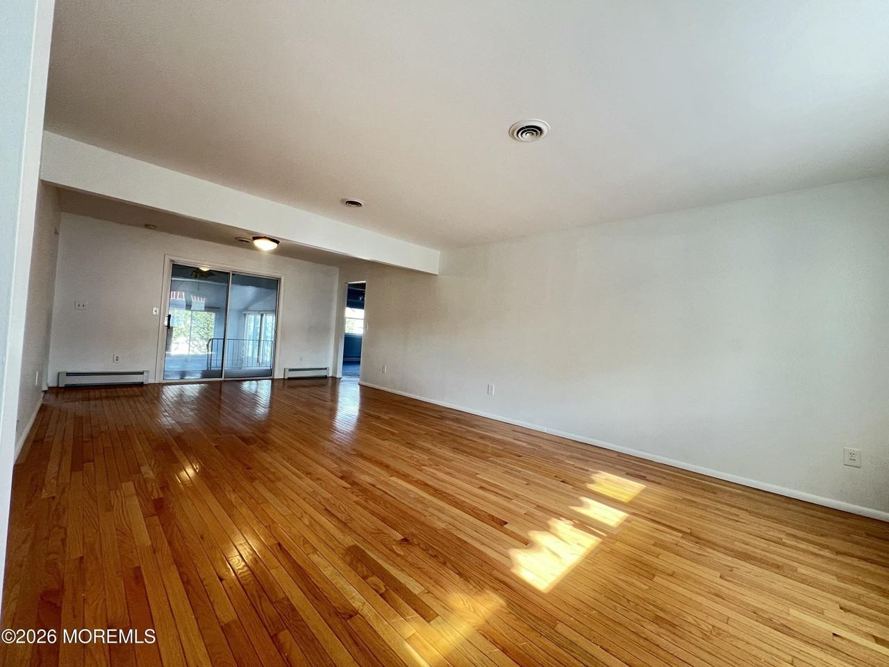 9 Westport Dr - Photo 6 of 47