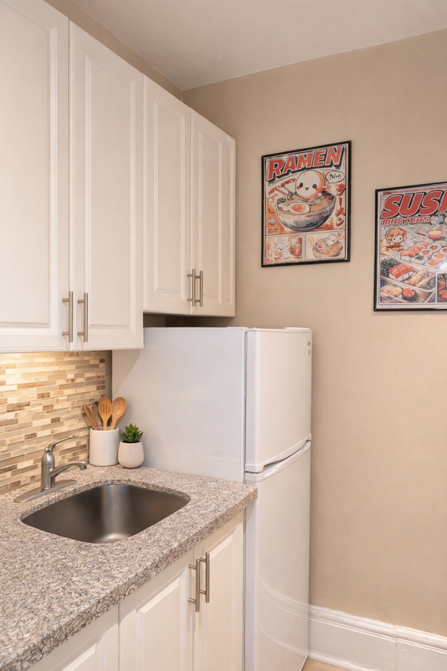 Bathurst St & College St - Photo 4 of 10