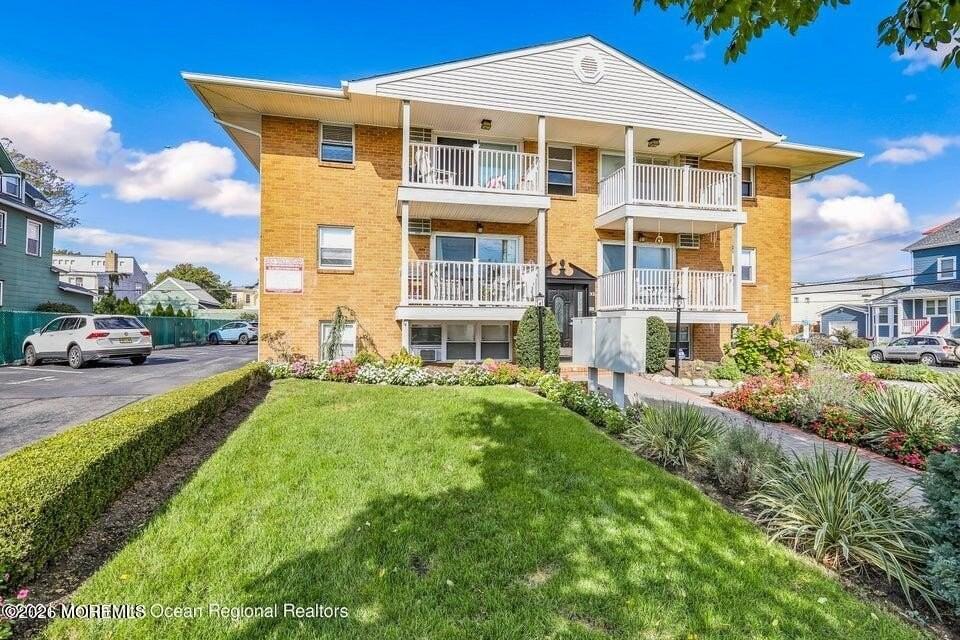 301 6th Ave Unit 308 #308 - Photo 3 of 15