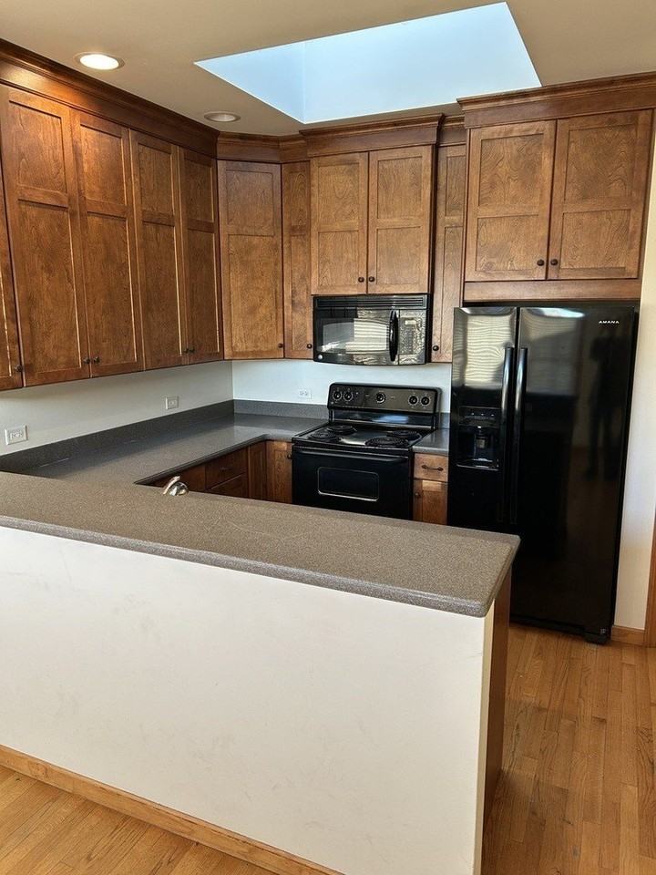 116 N Main St Apt 5 #5 - Photo 3 of 8