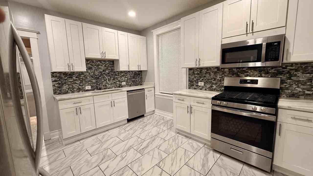 6938 S Green St Unit 1 #1 - Photo 6 of 11