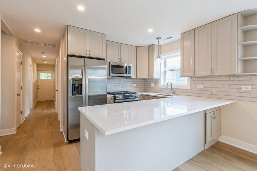 7026 W Diversey Ave Apt 2 #2 - Photo 7 of 20