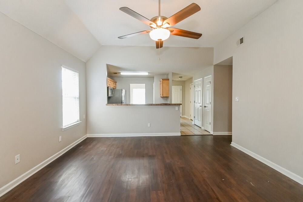 9882 Wynngate Dr - Photo 6 of 20