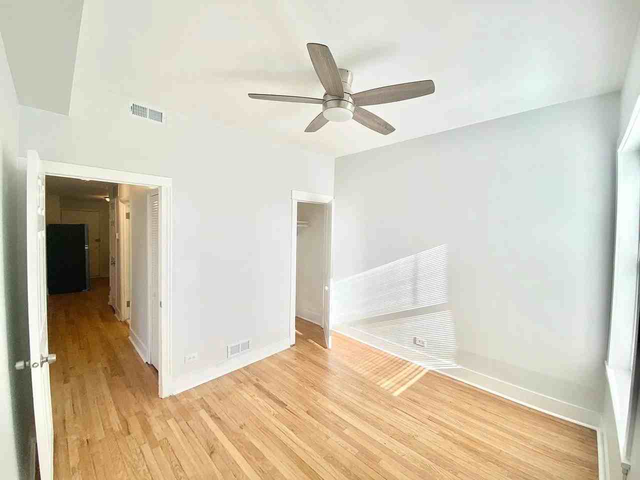 4100 W Henderson St Apt 1 #1 - Photo 7 of 8