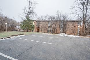 5801 Oakwood Dr Apt E #E - Photo 1 of 1