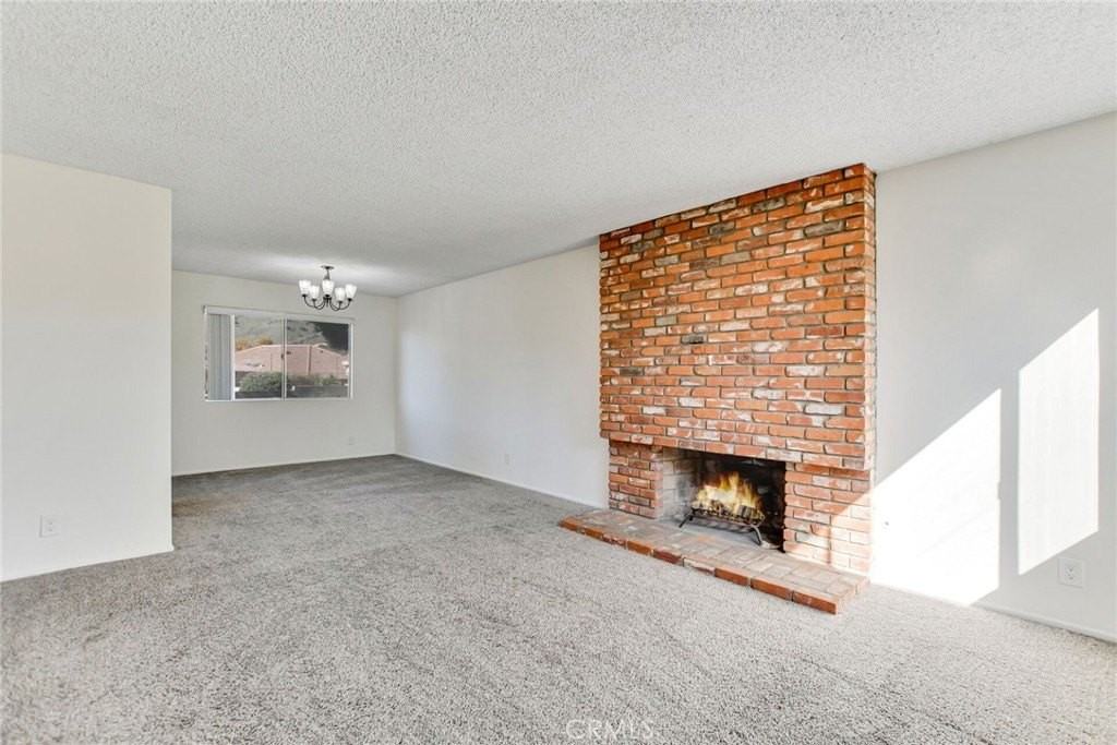 2785 Westfield Pl - Photo 5 of 47