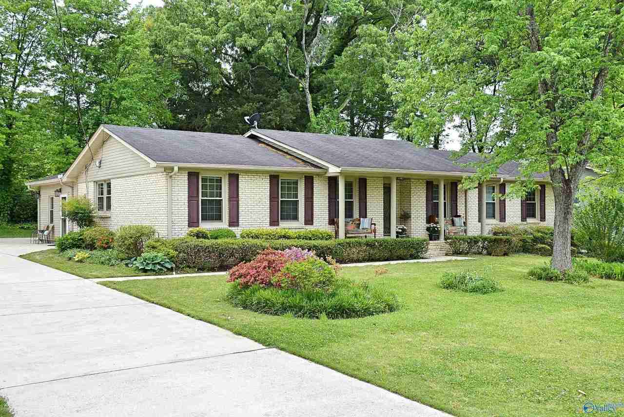 207 Jones Valley Dr Sw - Photo 2 of 42