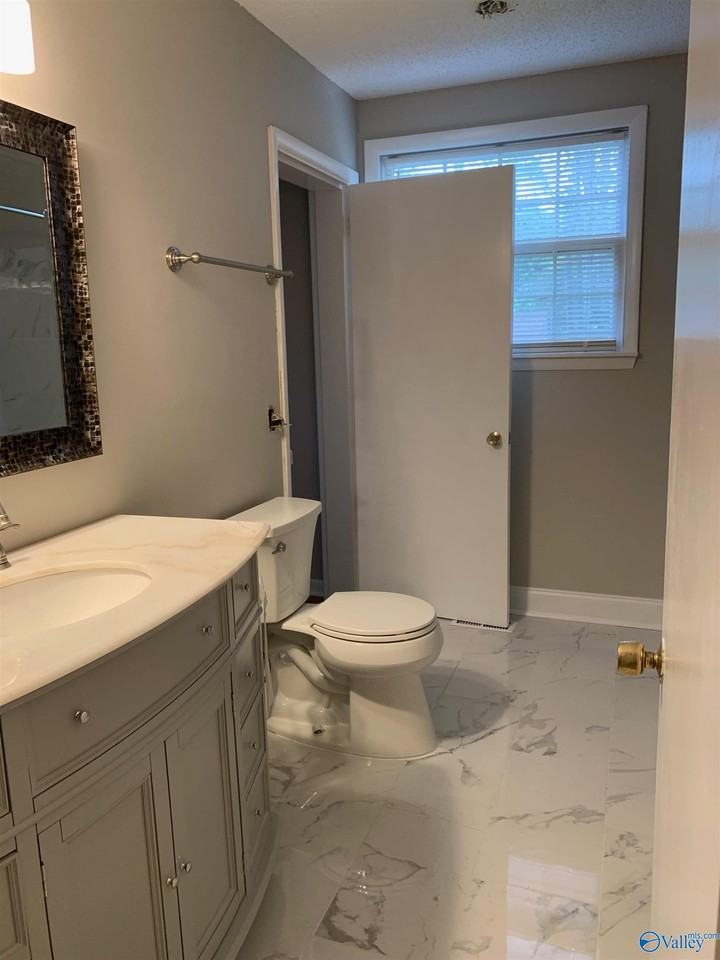 2602 Vinyard St Ne - Photo 5 of 31