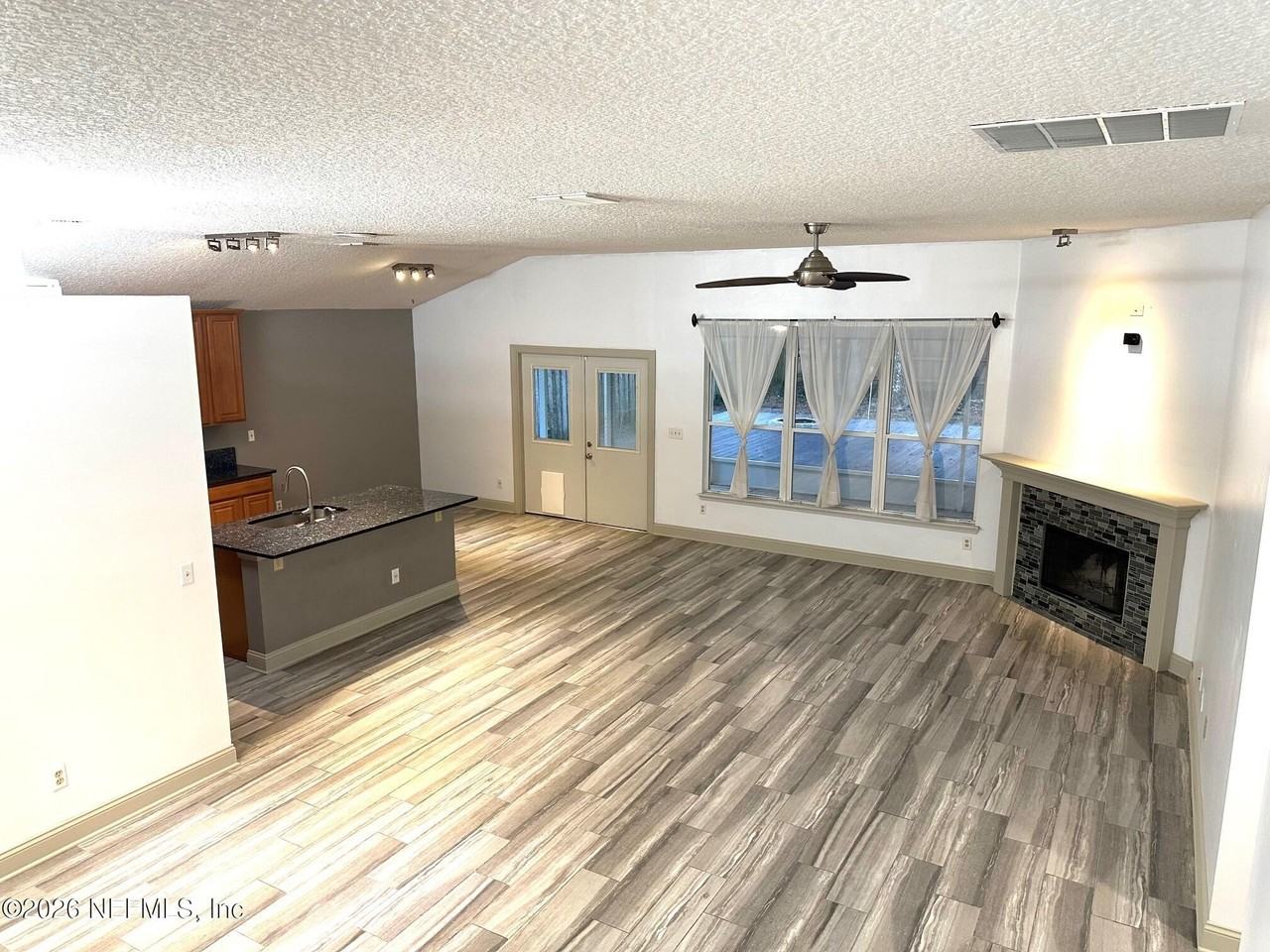 5388 Hidden Gardens Dr - Photo 5 of 38