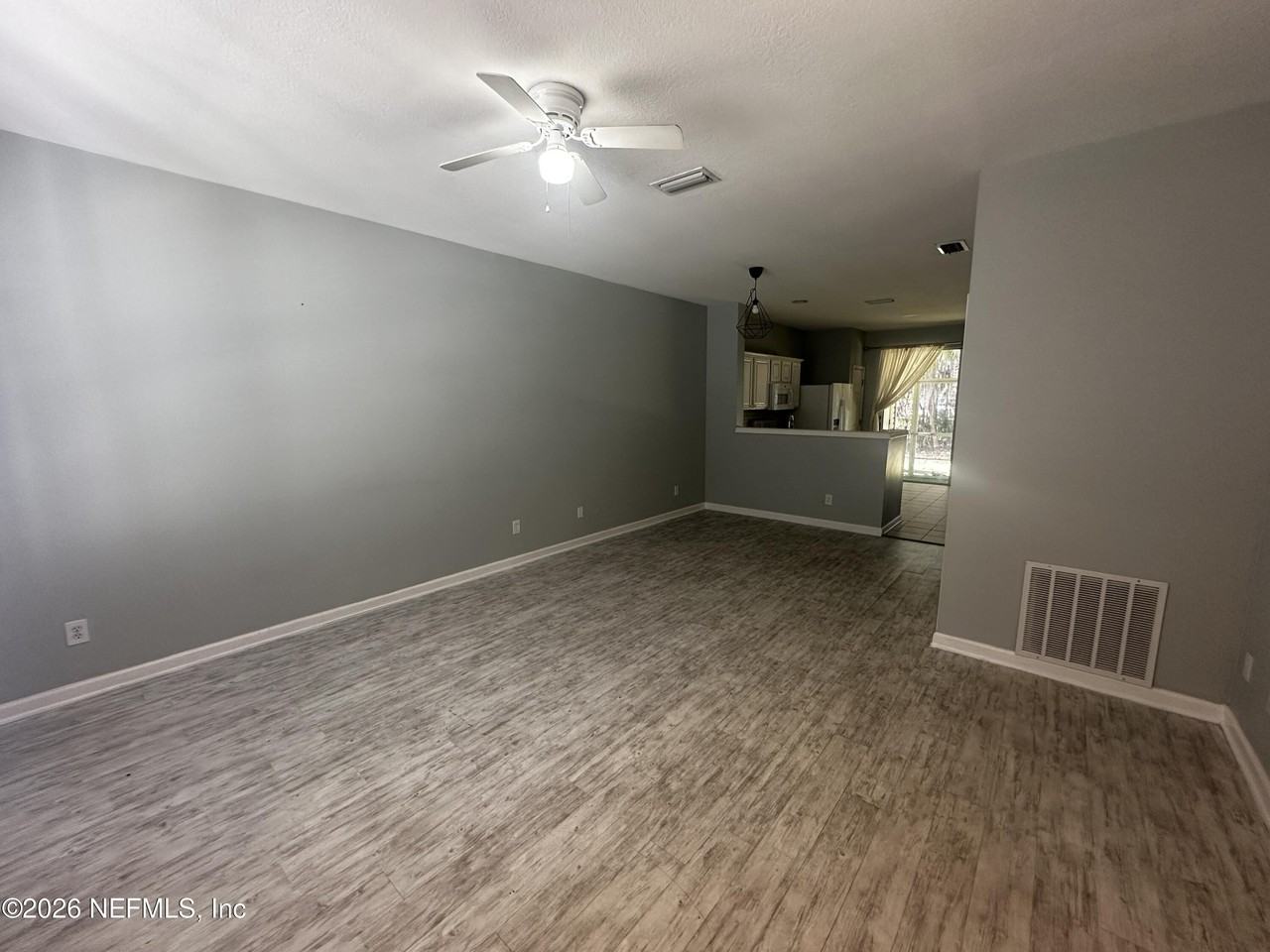 3548 Lone Tree Ln - Photo 7 of 10