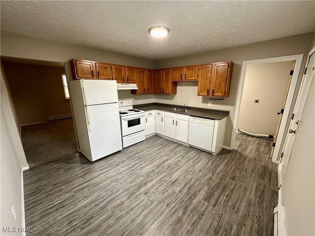 221 Brunswick Dr Apt B #B - Photo 7 of 17