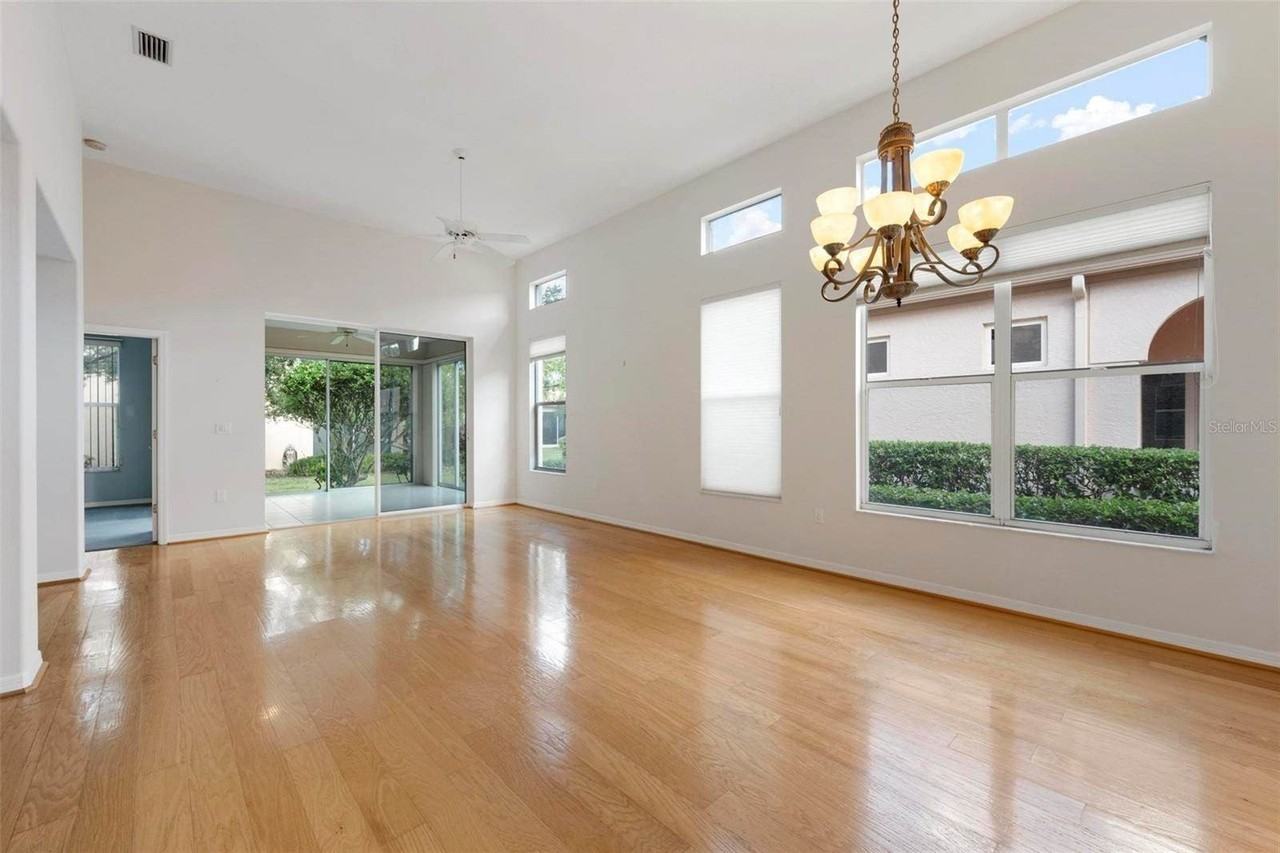 3773 Amapola Ln - Photo 5 of 32