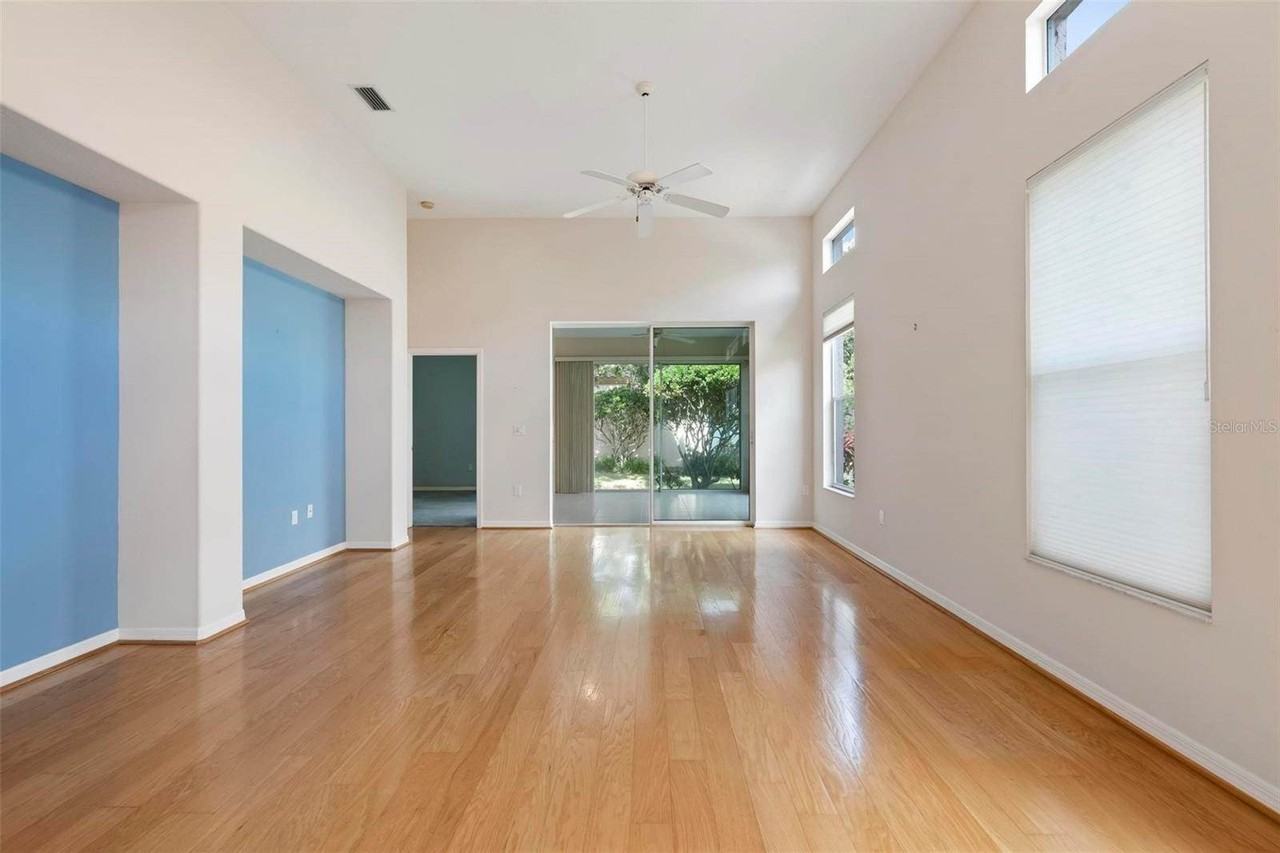 3773 Amapola Ln - Photo 6 of 32