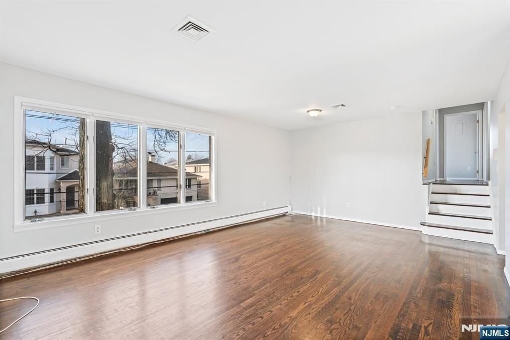 15 Hillcrest Ave - Photo 7 of 21