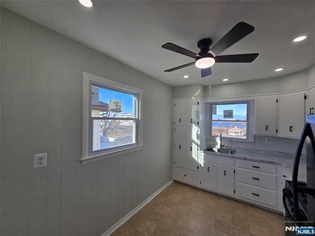 691 9th St Fl 2 - Photo 6 of 15