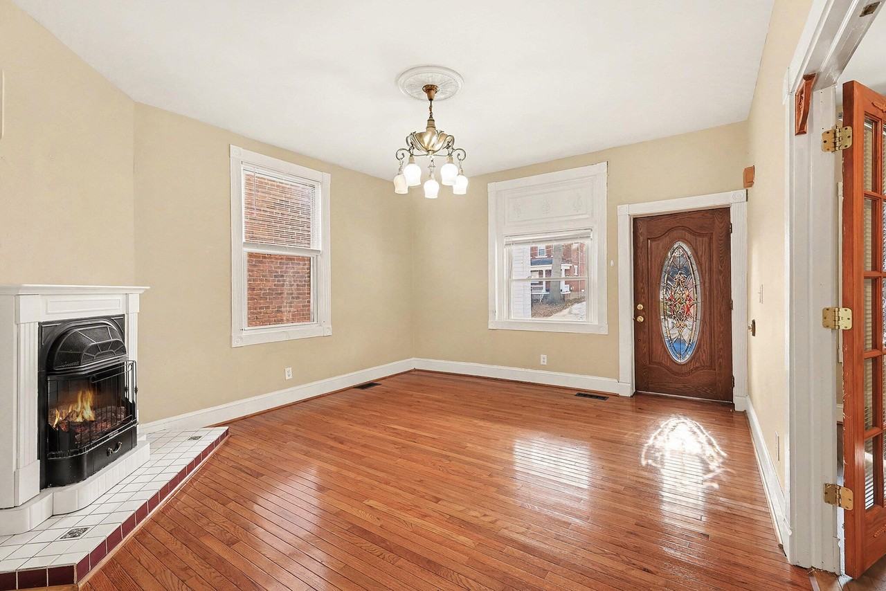 222 Sterrett Ave Unit 1 #1 - Photo 3 of 16