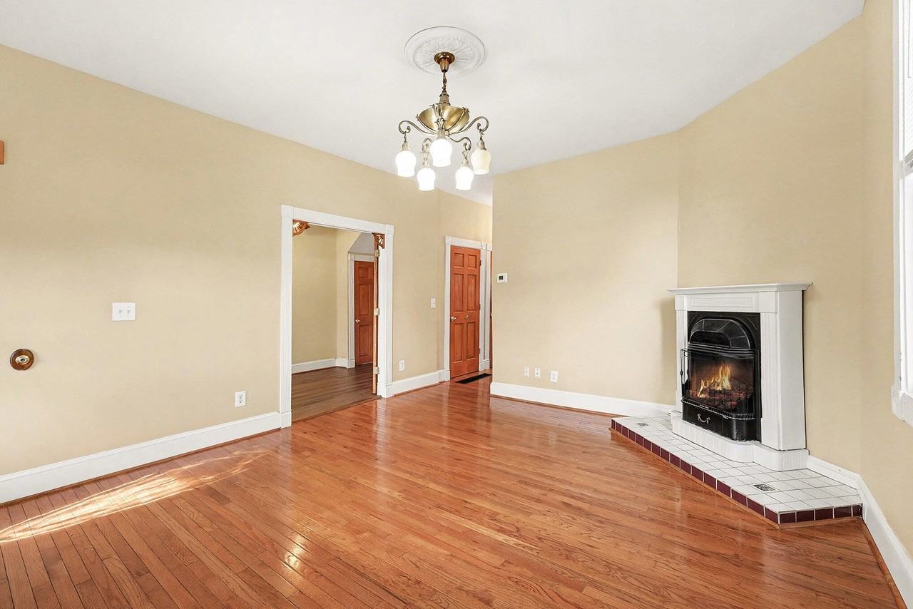 222 Sterrett Ave Unit 1 #1 - Photo 4 of 16