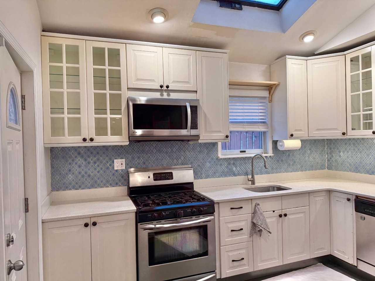 20703 34th Ave - Photo 3 of 17