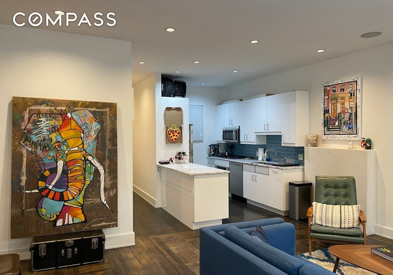 114 Saint Marks Pl #3 - Photo 2 of 7