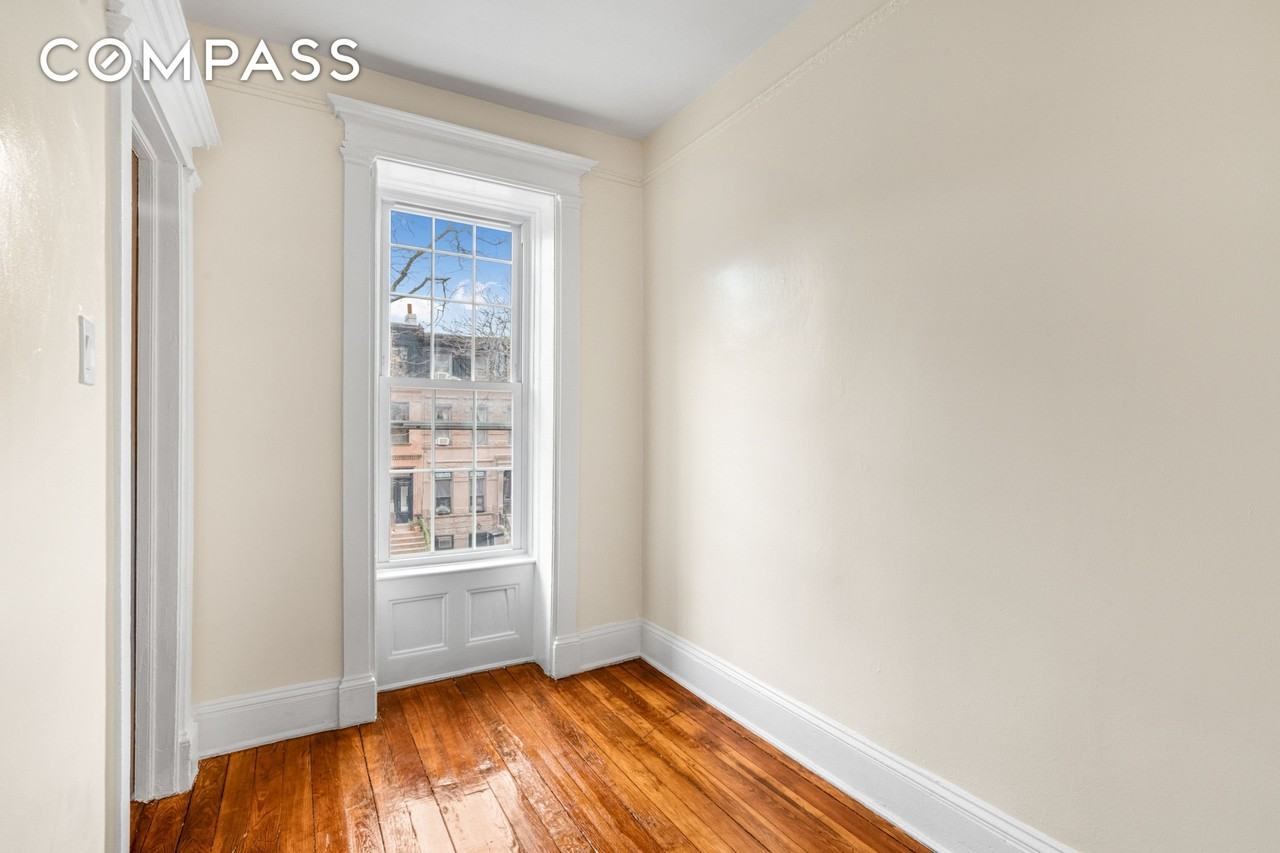 601 Jefferson Ave #2 - Photo 5 of 8