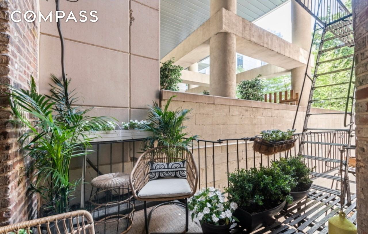 57 Thompson St #2CD - Photo 4 of 12