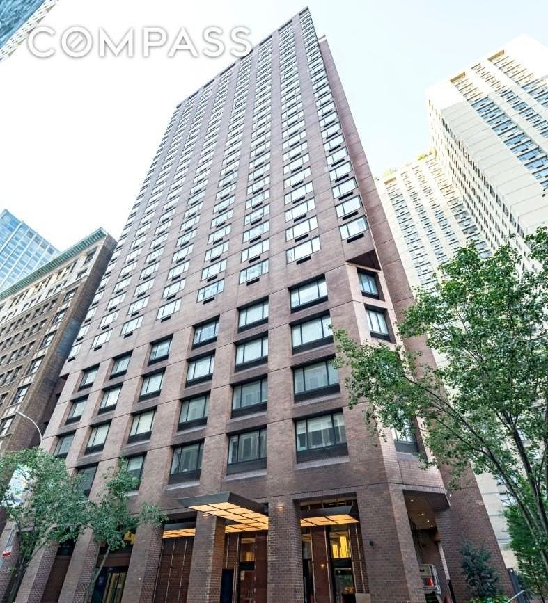 30 W 61st St #11D - Photo 7 of 7