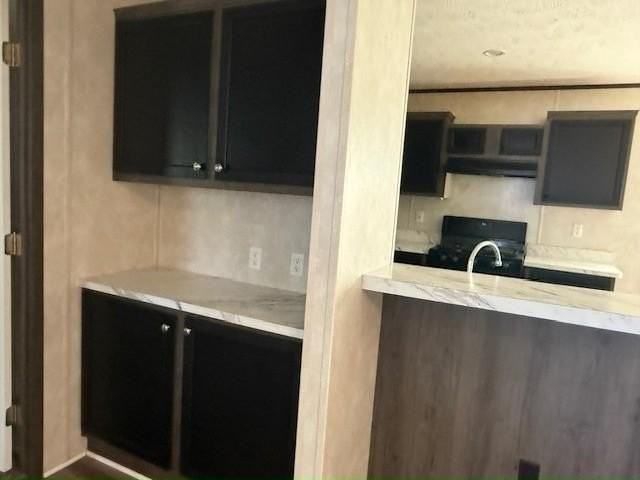 312 Oriole Ln #312 - Photo 6 of 11