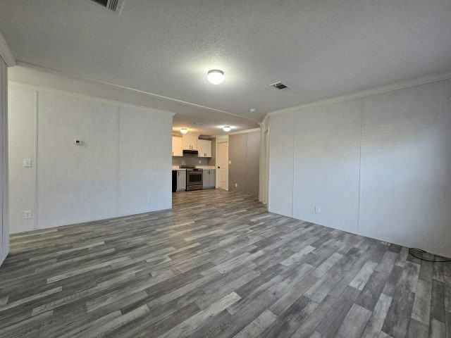 5 Wear St #5 - Photo 3 of 4