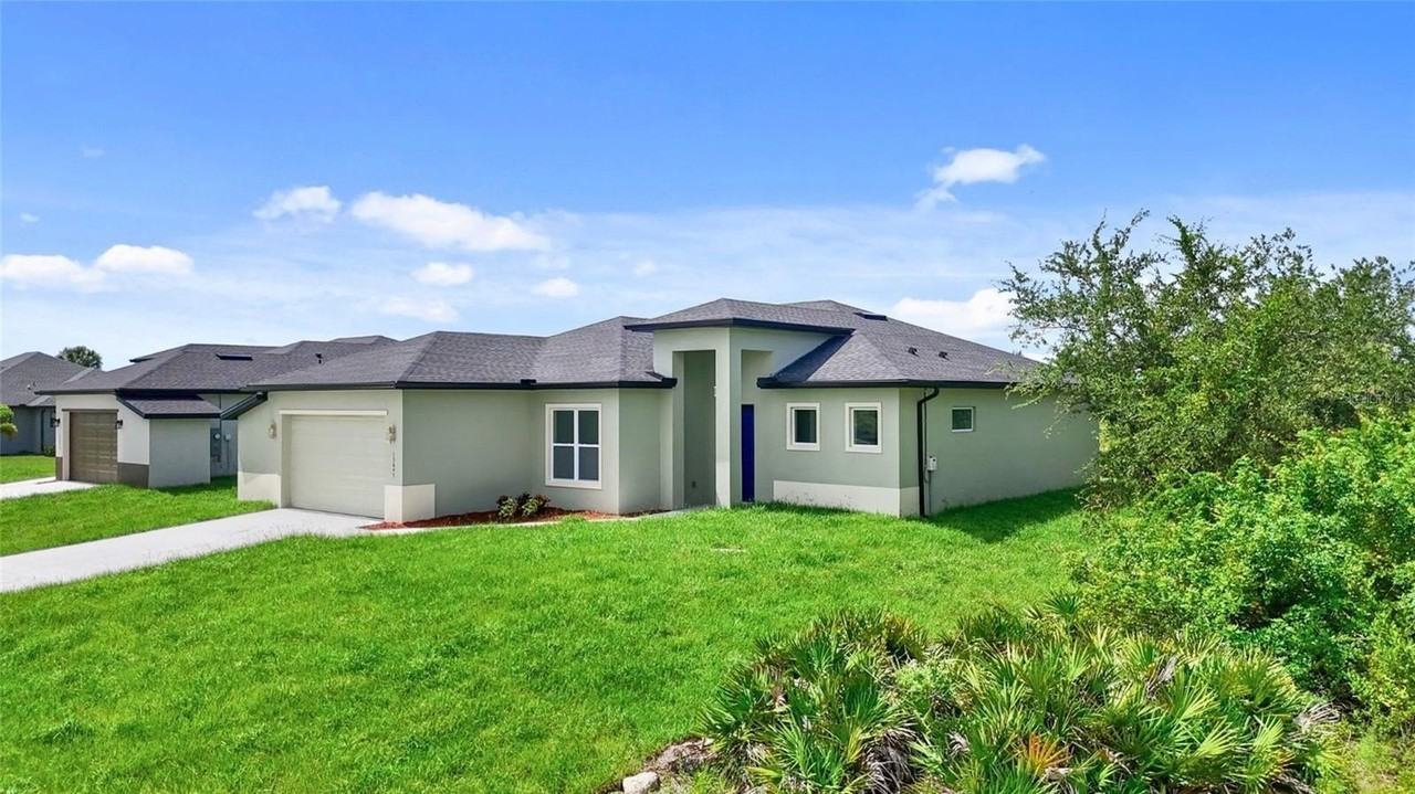 13647 Begonia Cir - Photo 3 of 42