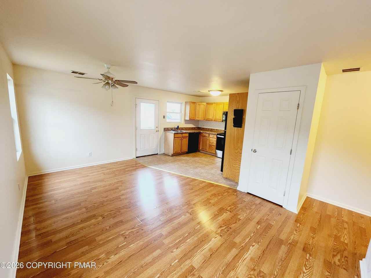 10 N 4th St - Photo 4 of 9